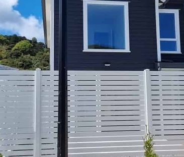 * First week rent FREE * Wainuiomata, 3 bedrooms - Photo 3