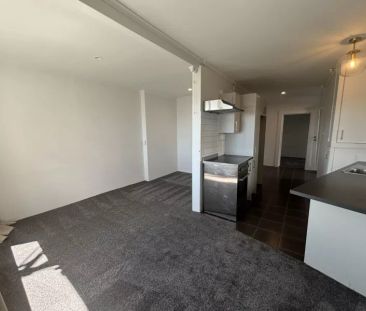 Stunningly Renovated 1-Bedroom Unit with Spectacular Views - Photo 2