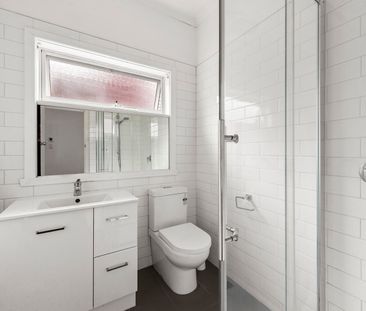 16 Shanley Street, Pascoe Vale VIC 3044 - Photo 6
