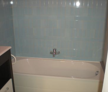 Location Appartement 2 pièces 42m² BOULOGNE SUR MER 62200 - Photo 5