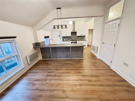 2 bedroom flat to rent - Photo 4