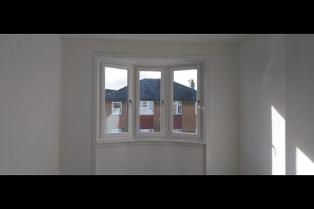 3 Bed Flat, Hillington, G52 - Photo 5