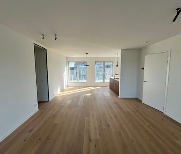 Instapklaar nieuwbouwappartement te huur in hartje Eeklo! - Photo 2