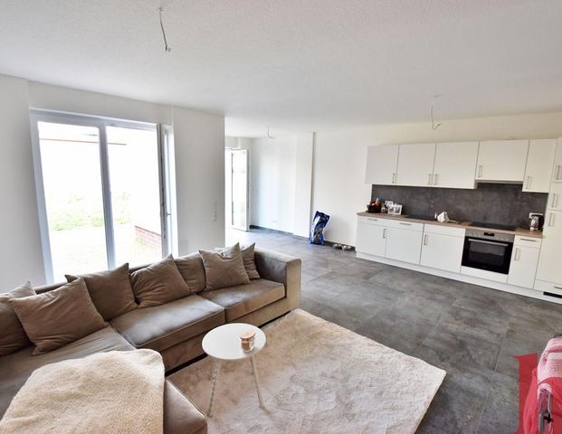 2-Zimmer Erdgeschosswohnung mit Einbauküche in Holdorf - Photo 1