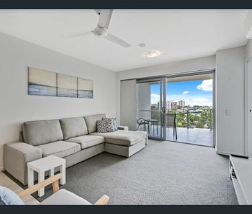 Modern Furnished Apartment in Cotton Tree - leave the car at home! - Photo 1