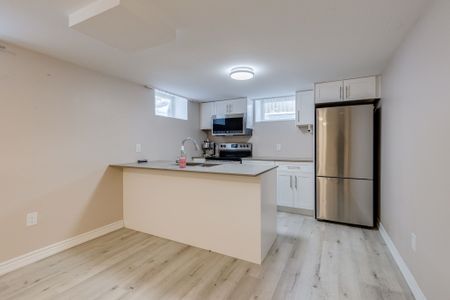 For Lease - 49 Arlington Boulevard, Kitchener, Ontario - Photo 5