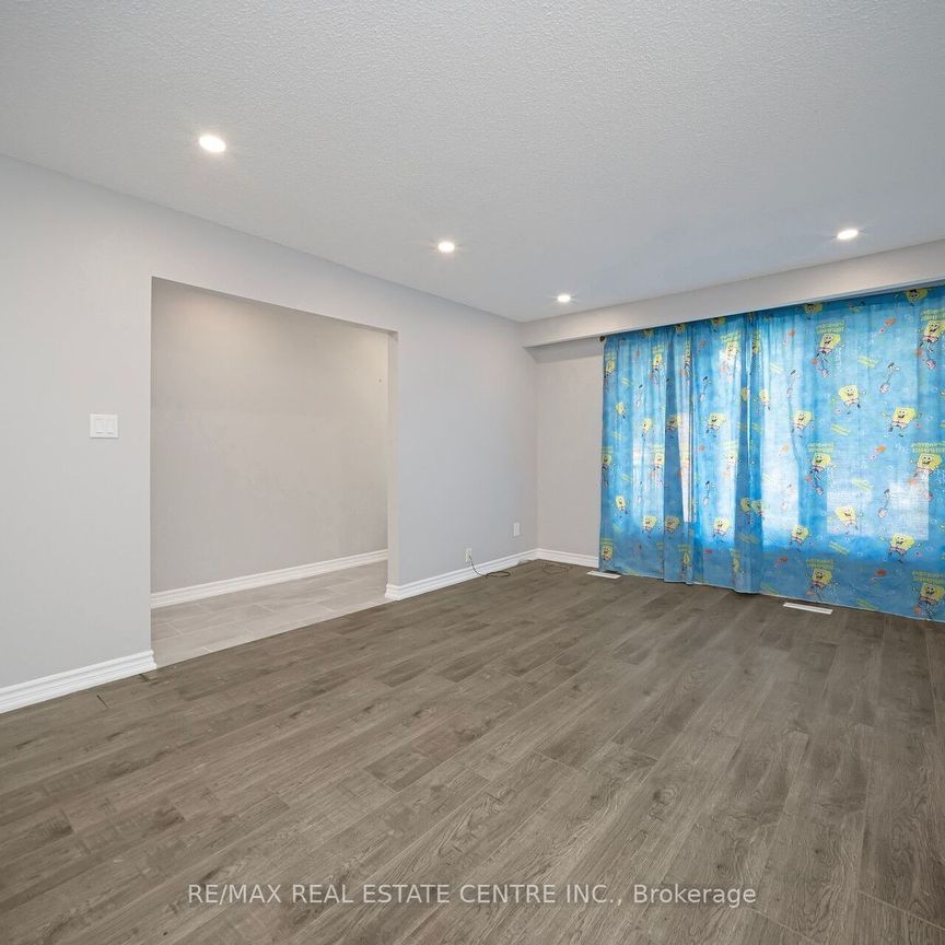 For Lease - 35 Madison Street, Brampton, Ontario - Photo 1