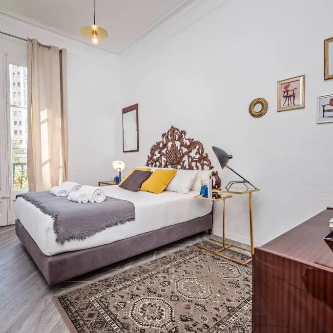 Carrer de la Diputació, Barcelona, Catalonia 08011 - Photo 1