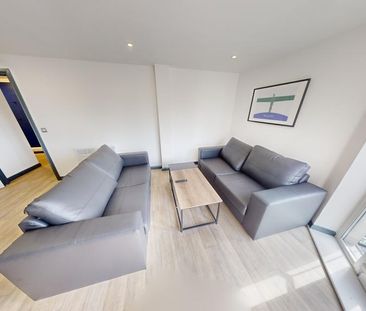 1 bedroom in a flat share to rent - Photo 1