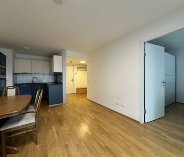 Möblierte 2 Zimmer mit Loggia & Fitness und Sauna im Haus nahe UNO-... - Photo 3