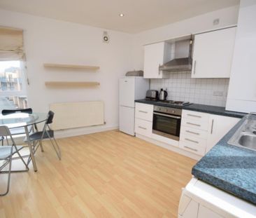 3 bedroom townhouse to rent - Photo 6