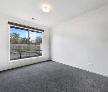 3/10 Burden Street, Springvale - Photo 2