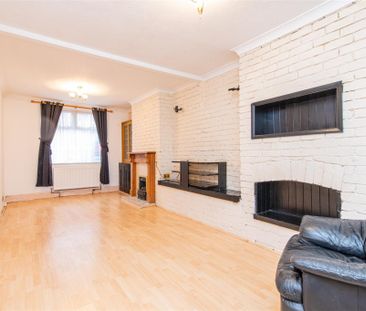 2 bed House - Mid Terrace To Let - Photo 1