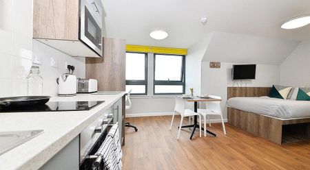 1 bedroom in a flat share to rent - Photo 3