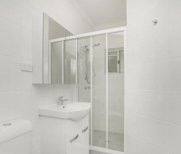 Charming 1-Bedroom Unit in Prime Cairns Location - Photo 4