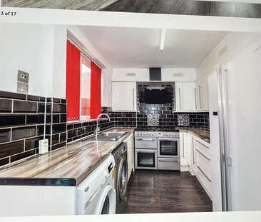 1 bedroom in a house share to rent - Photo 4