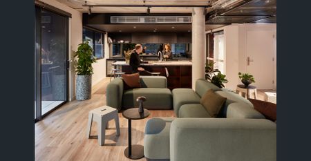 All-Inclusive Living | Wifi + Bills + Furnished - Photo 4