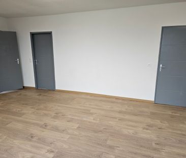 Spacieux appartement rénové de 3 pièces Courtedoux - 96 m² - Foto 2
