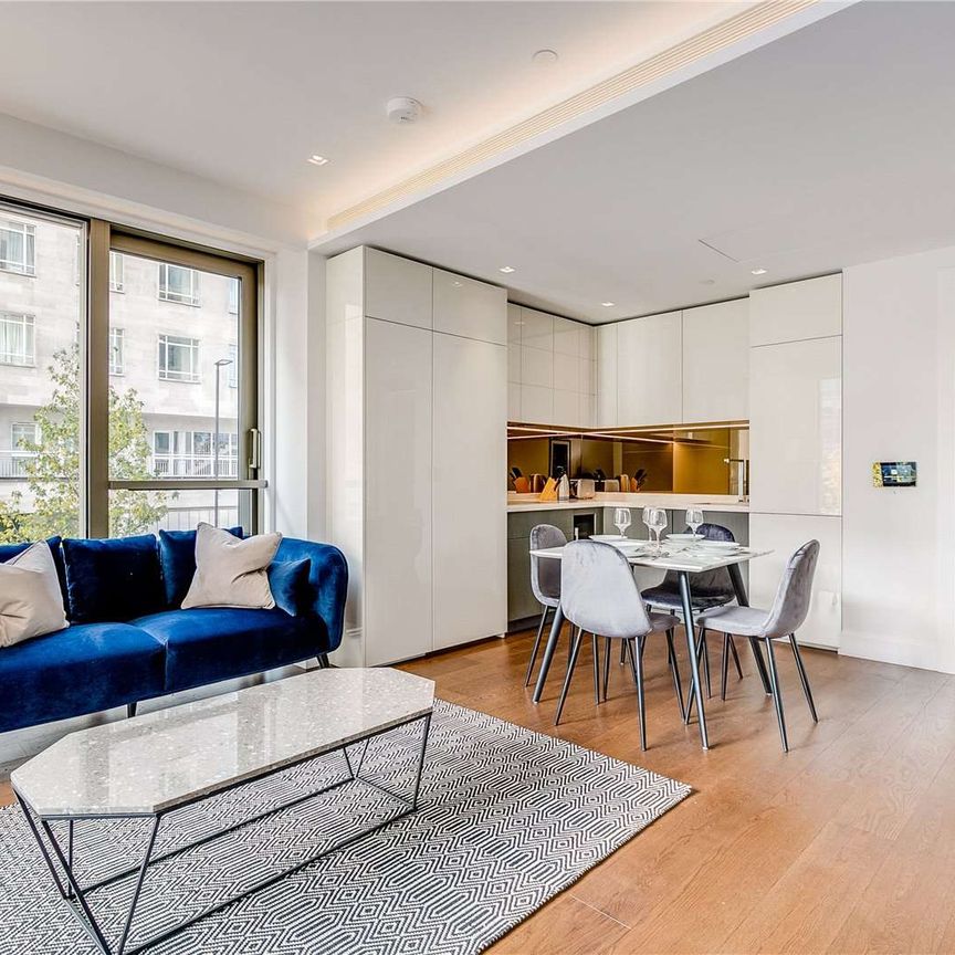 Luxury 1 bed in one the most desirable developments that central London has to offer. - Photo 1