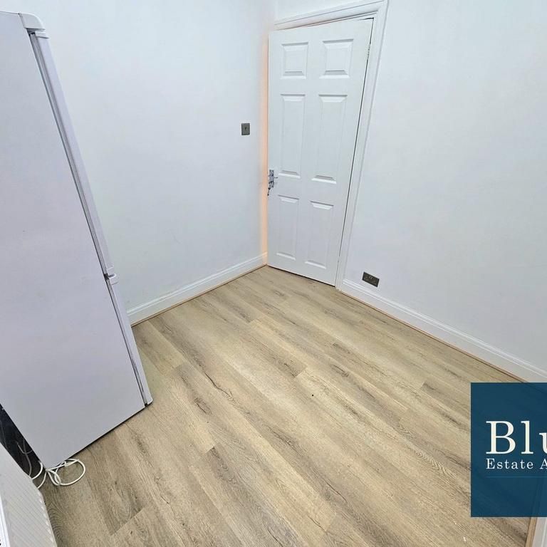 3 bedroom maisonette to rent - Photo 1