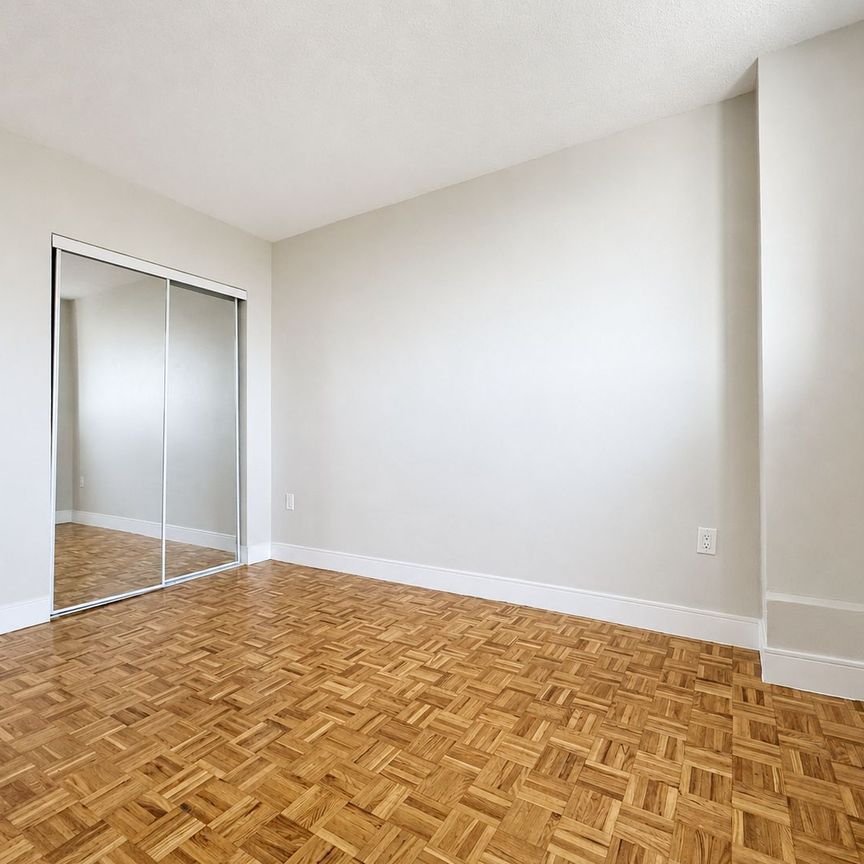 For Lease - 1500 Bathurst Street Unit# 907, Toronto, Ontario - Photo 1