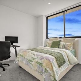 Stylish and Modern Apartment - Photo 1