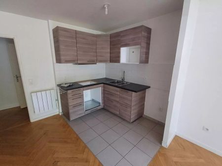 location Appartement T2 DE 44.19m² À LE CHESNAY - Photo 2