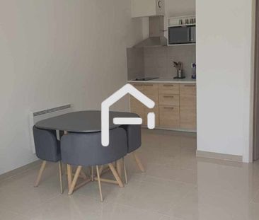 A louer : Maison meublé 2 pièces de 50 m² avec un jardin à Deyme - Photo 2