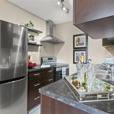 For Lease - 200 Charlton Avenue Unit# 503, Hamilton, Ontario - Photo 1