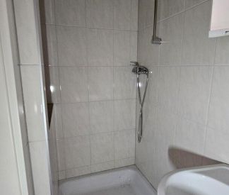 Frisch saniert 1-Zimmerwohnung mit Küche - Photo 5