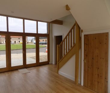 Long Barn, Home Farm, SG12 - Photo 1