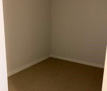 For Lease - 4055 Parkside Village Drive Unit# TH12, Mississauga, On... - Photo 3