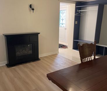 For Lease - 166 Collings Avenue, Bradford West Gwillimbury, Ontario - Photo 2