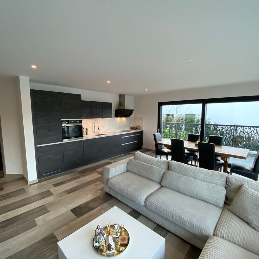 Appartement de 4,5 pièces de haut standing avec ascenseur - Photo 1