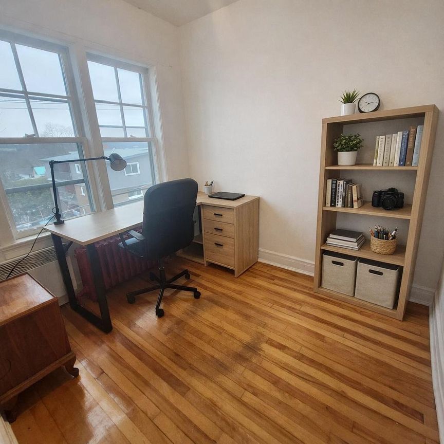 Immeuble - 180 Rue Du CEGEP Grand 4 ½ à Louer – Près Du Cégep De Sherbrooke - Photo 1