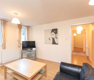 2 bedroom apartment to rent - Photo 4