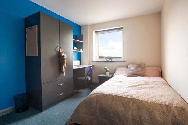 4 bedroom flat share to rent - Photo 1