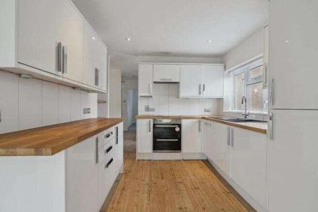 Nicol Road, Chalfont St Peter, SL9 - Photo 4