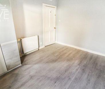 2 bedroom semi-detached house to rent - Photo 6