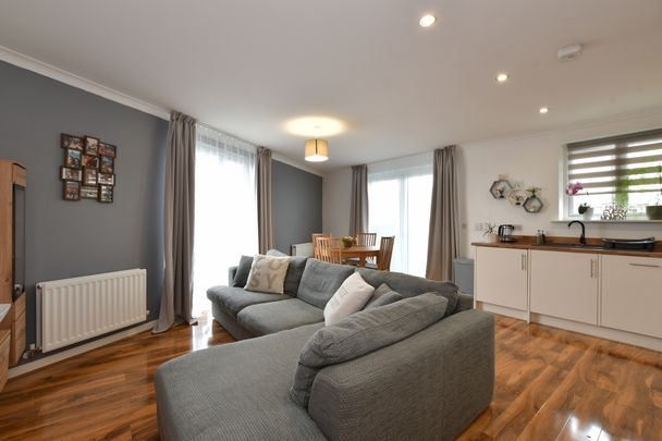 2 bedroom apartment to rent - Photo 1