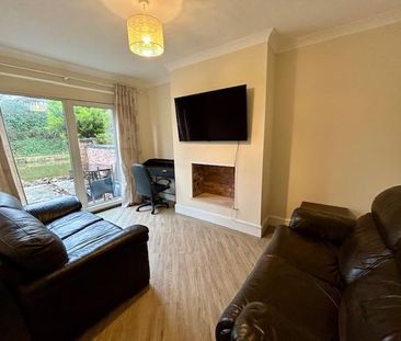 1 bedroom in a house share to rent - Photo 1