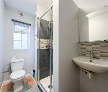 House share to rent - Photo 3