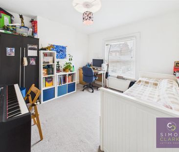 2 bedroom semi-detached house to rent - Photo 4