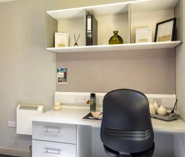 Silver En Suite - Photo 1