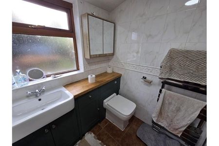 2 bedroom house share to rent - Photo 5