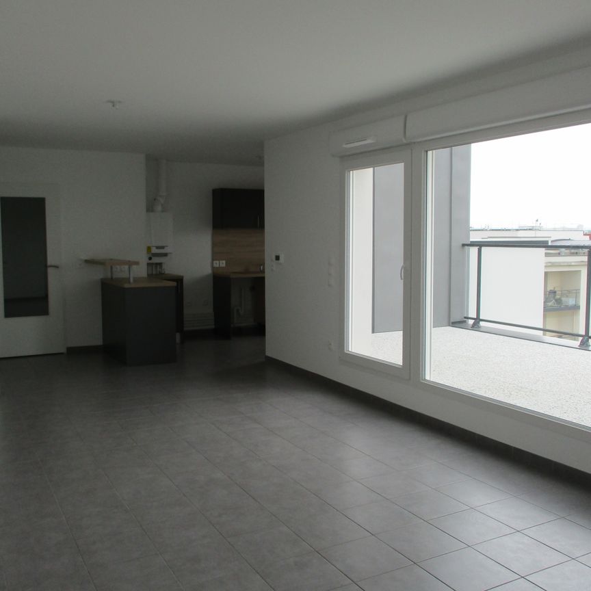 Appartement RUE DU CAPITAINE ALFRED DREYFUS - Photo 1