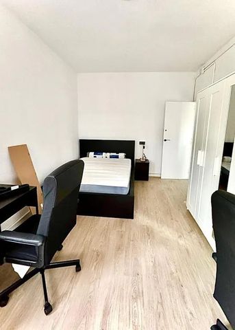 Carrer de Bac de Roda, Barcelona, Catalonia 08020 - Photo 5