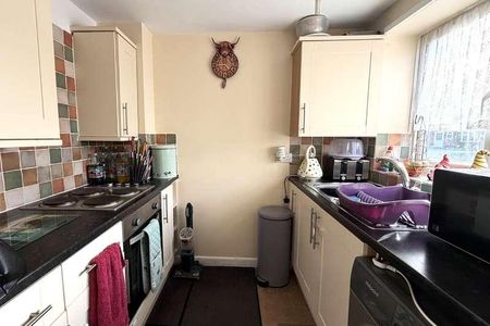 Pasture Close, Colsterworth, NG33 - Photo 3