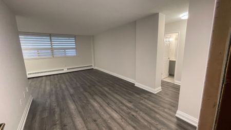 For Lease - 541 Blackthorn Avenue Unit# 1109, Toronto, Ontario - Photo 4