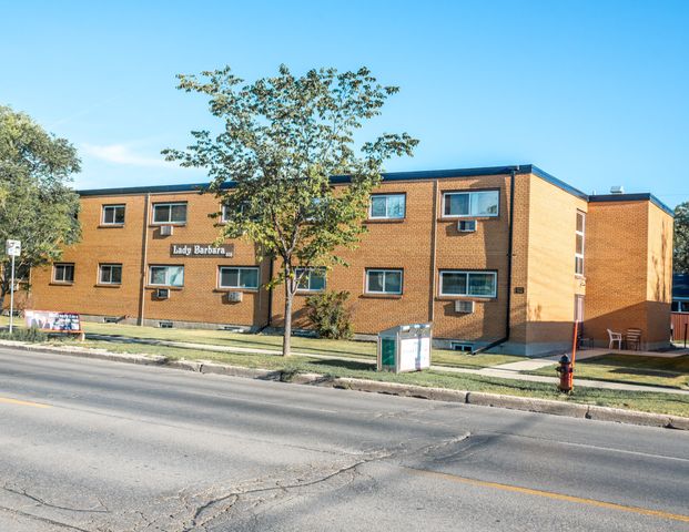 Lady Barbara Apartments - Photo 1